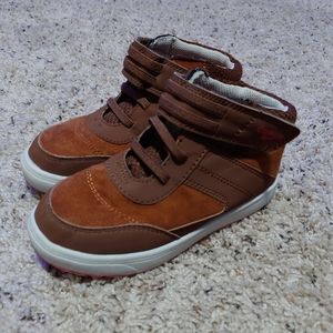 Oshkosh shoes